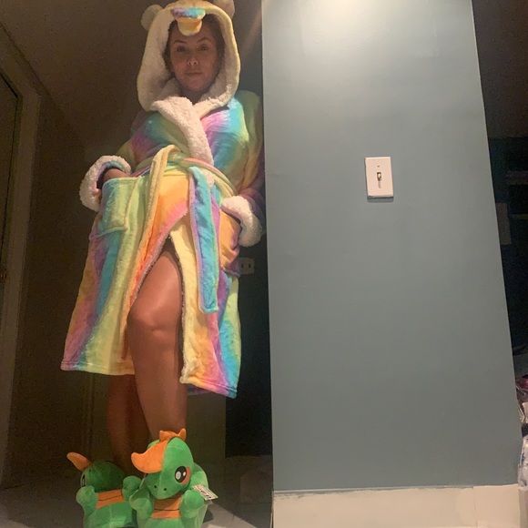 Meet your Posher, Jhoe - Picture 1 of 1